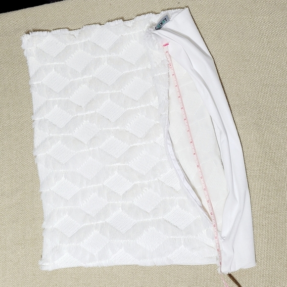 LHKIS Soft Faux Fur Diamond Design Pillow Cover (set of 2) - Picture 6 of 7